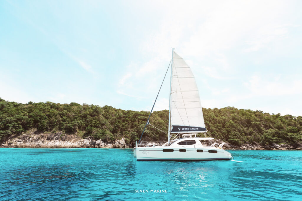 Катамаран Myra - Leopard 47 ft.